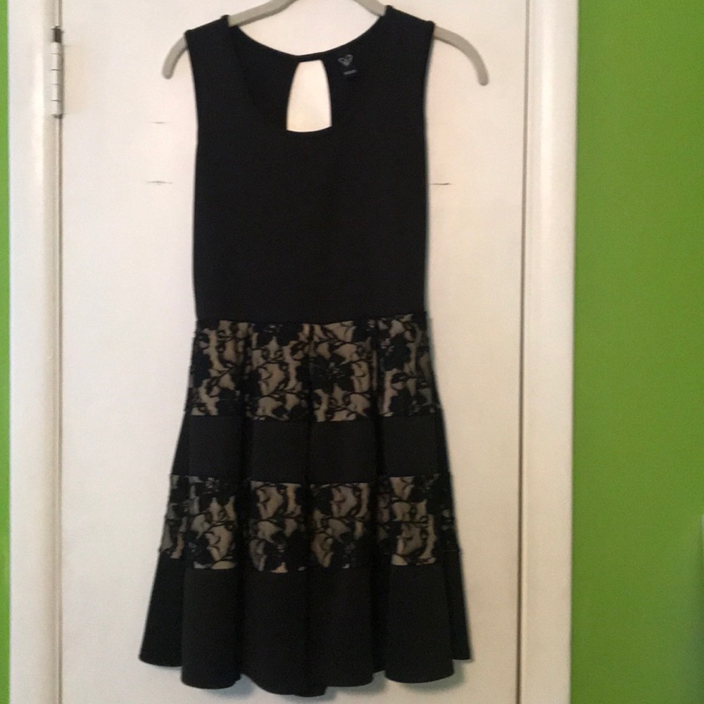 Windsor black lace dress